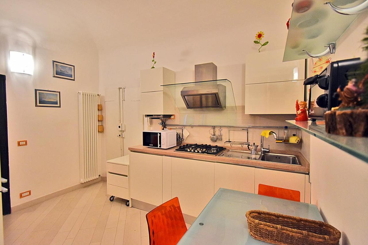 La Tana Del Poeta Apartment Lerici Luaran gambar