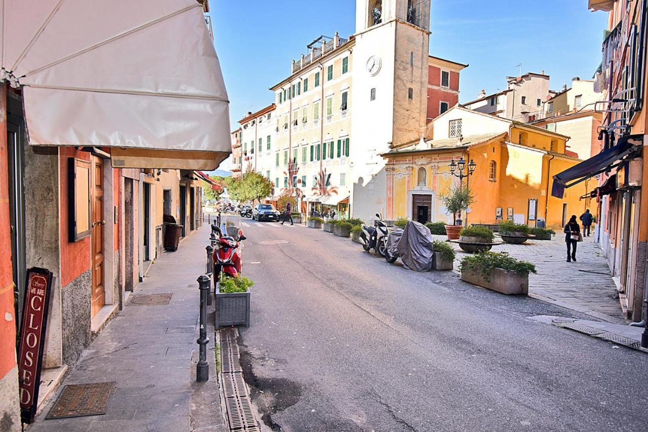 La Tana Del Poeta Apartment Lerici Luaran gambar