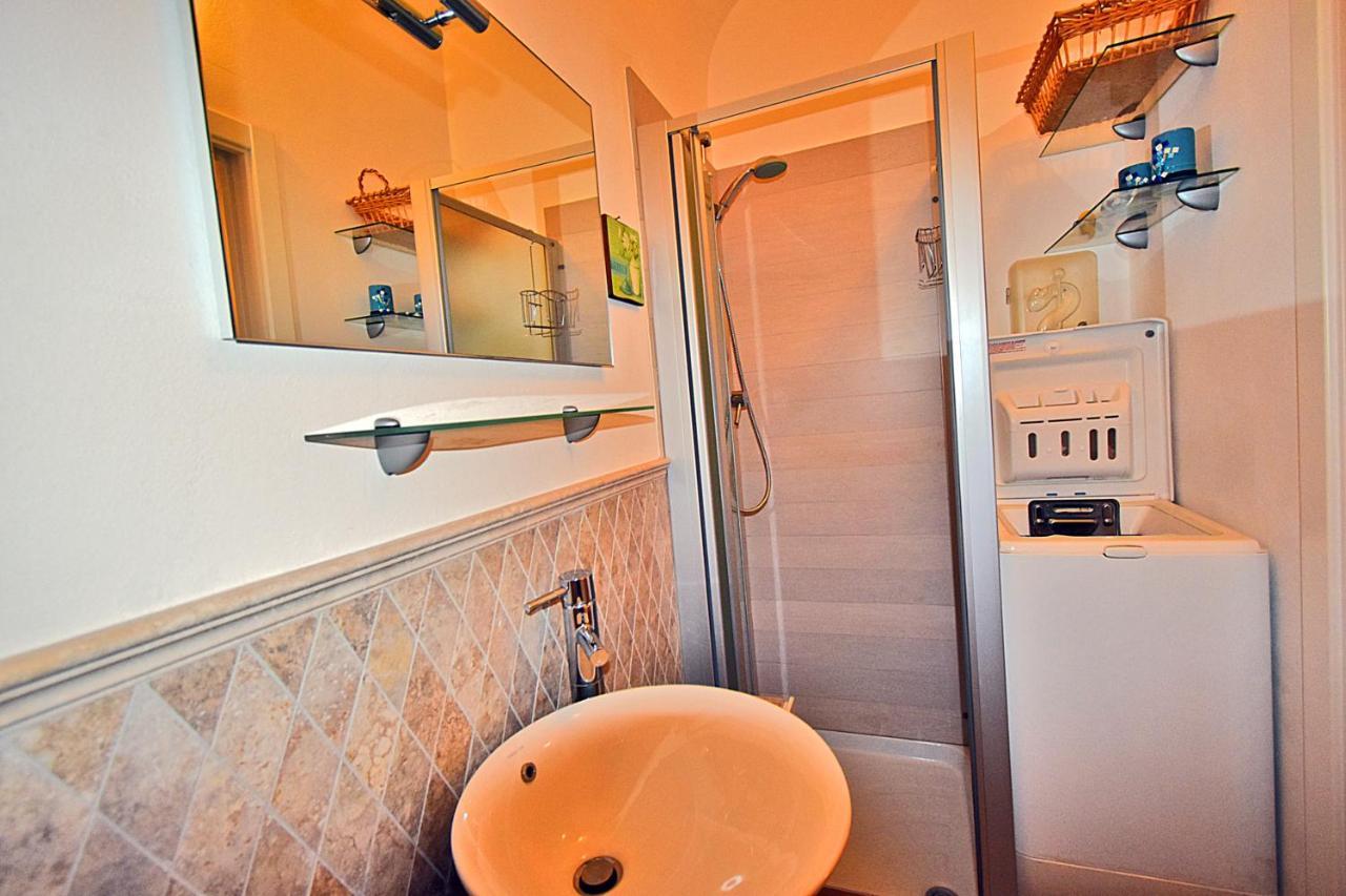 La Tana Del Poeta Apartment Lerici Luaran gambar