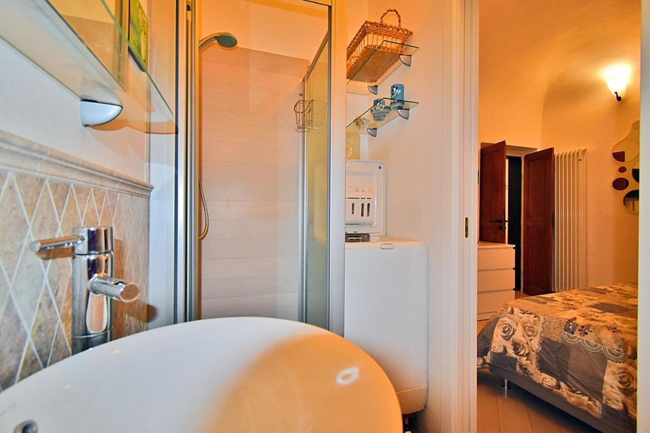 La Tana Del Poeta Apartment Lerici Luaran gambar